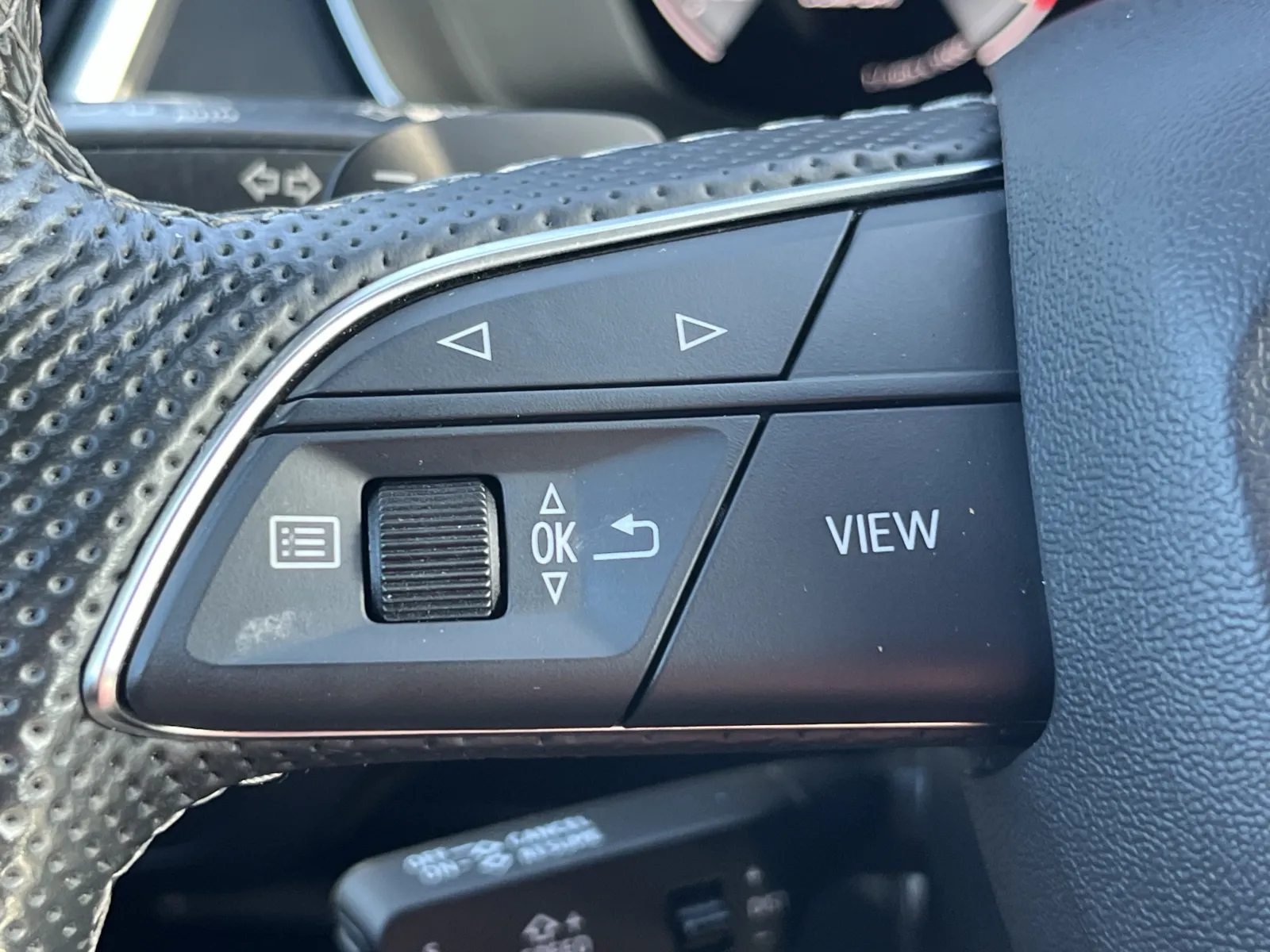 Audi SQ5 photo 22