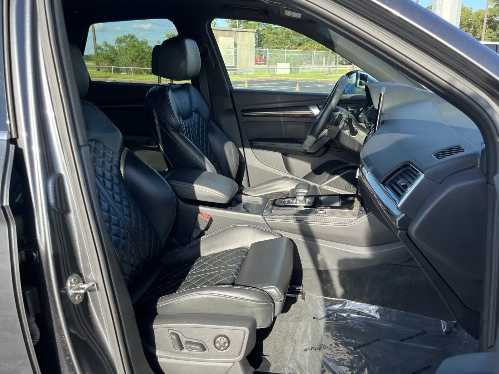 Audi SQ5 photo 31