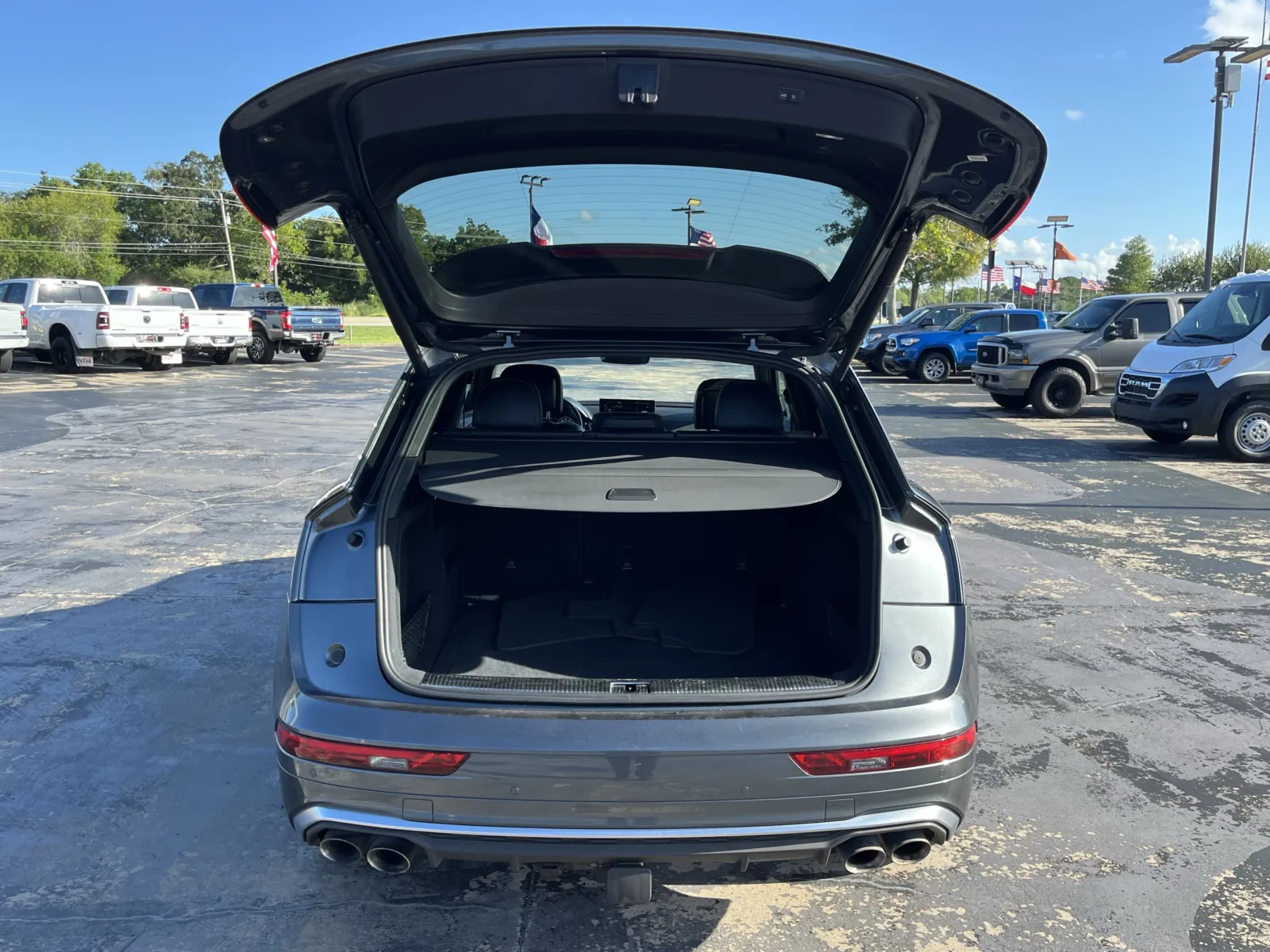 Audi SQ5 photo 14