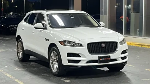 White 2020 Jaguar F-PACE 30t Prestige for sale in Alvin, TX