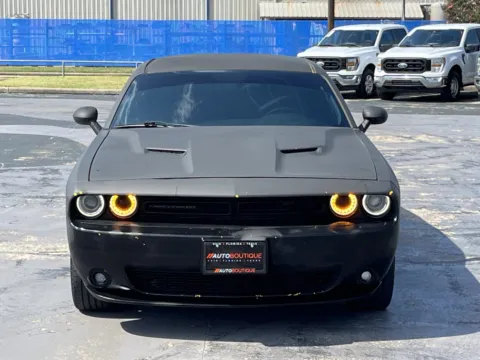 More photos of 2018 Dodge Challenger SXT at Auto Boutique Texas, TX