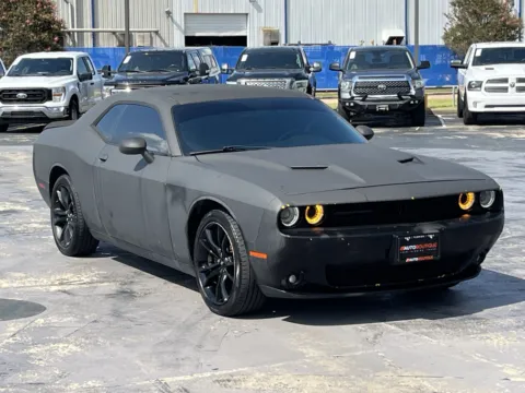 Another view of 2018 Dodge Challenger SXT for sale in Alvin, TX at Auto Boutique Texas