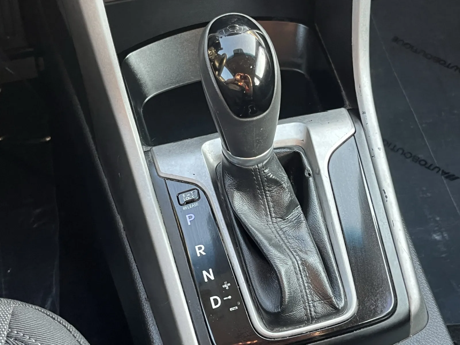 Hyundai Elantra GT photo 19