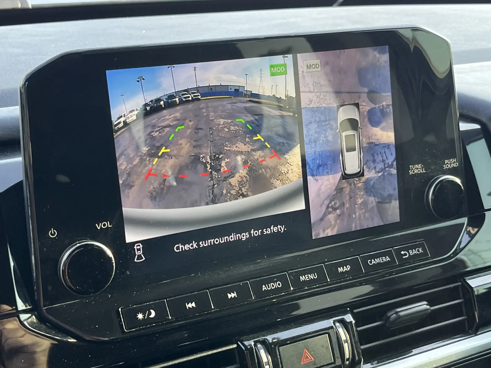 Nissan Pathfinder photo 6