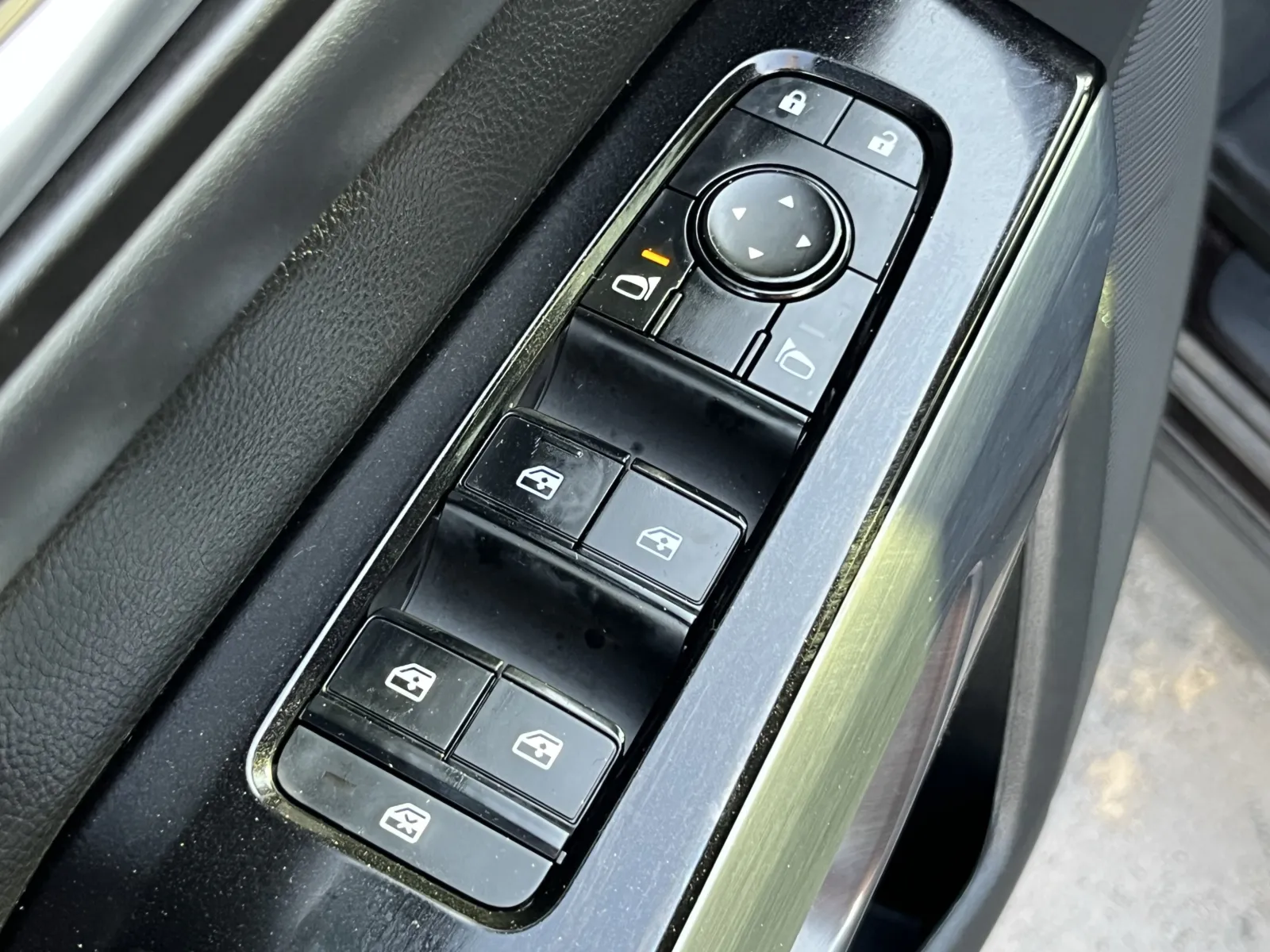 Nissan Pathfinder photo 23
