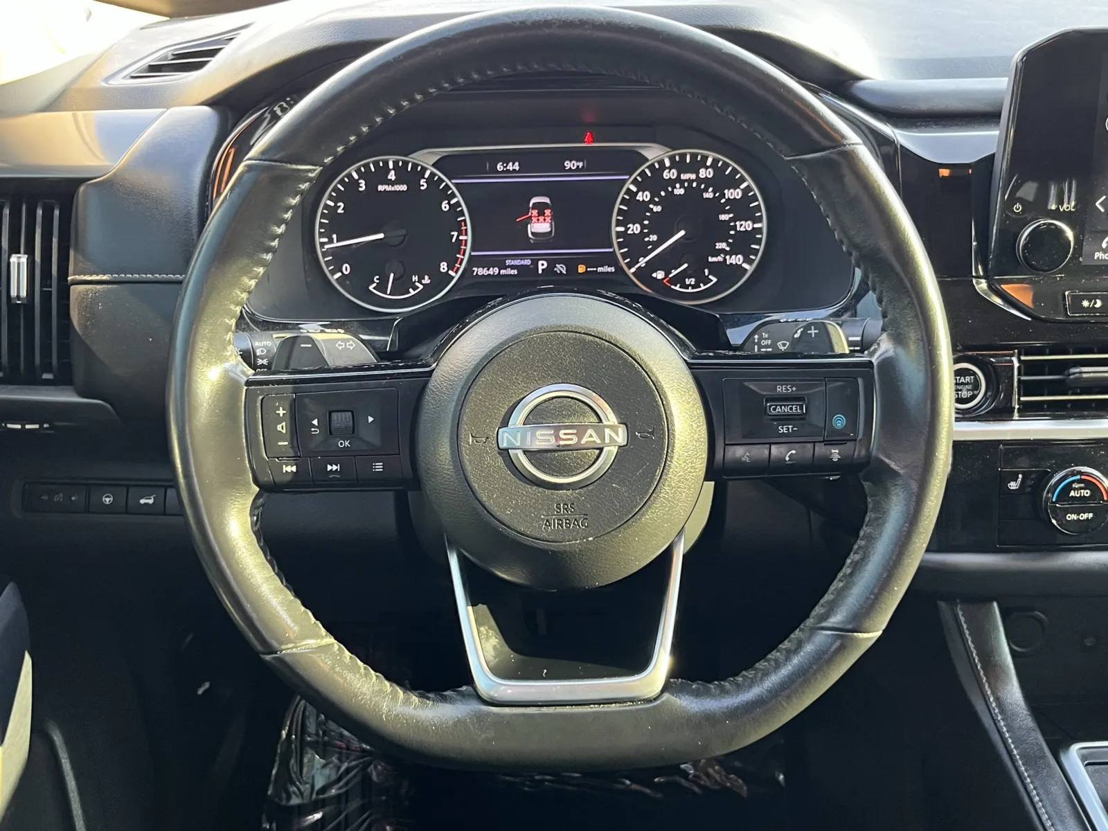 Nissan Pathfinder photo 17