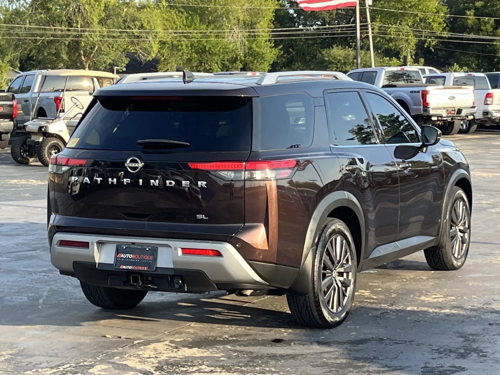 Nissan Pathfinder photo 11