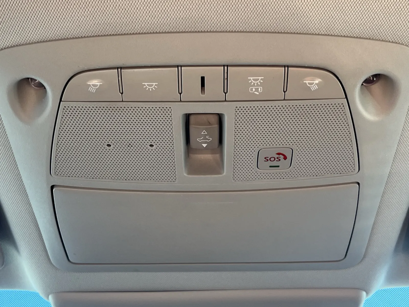 Infiniti QX80 photo 24