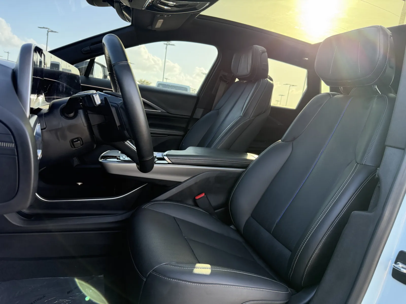 Cadillac Lyriq photo 6
