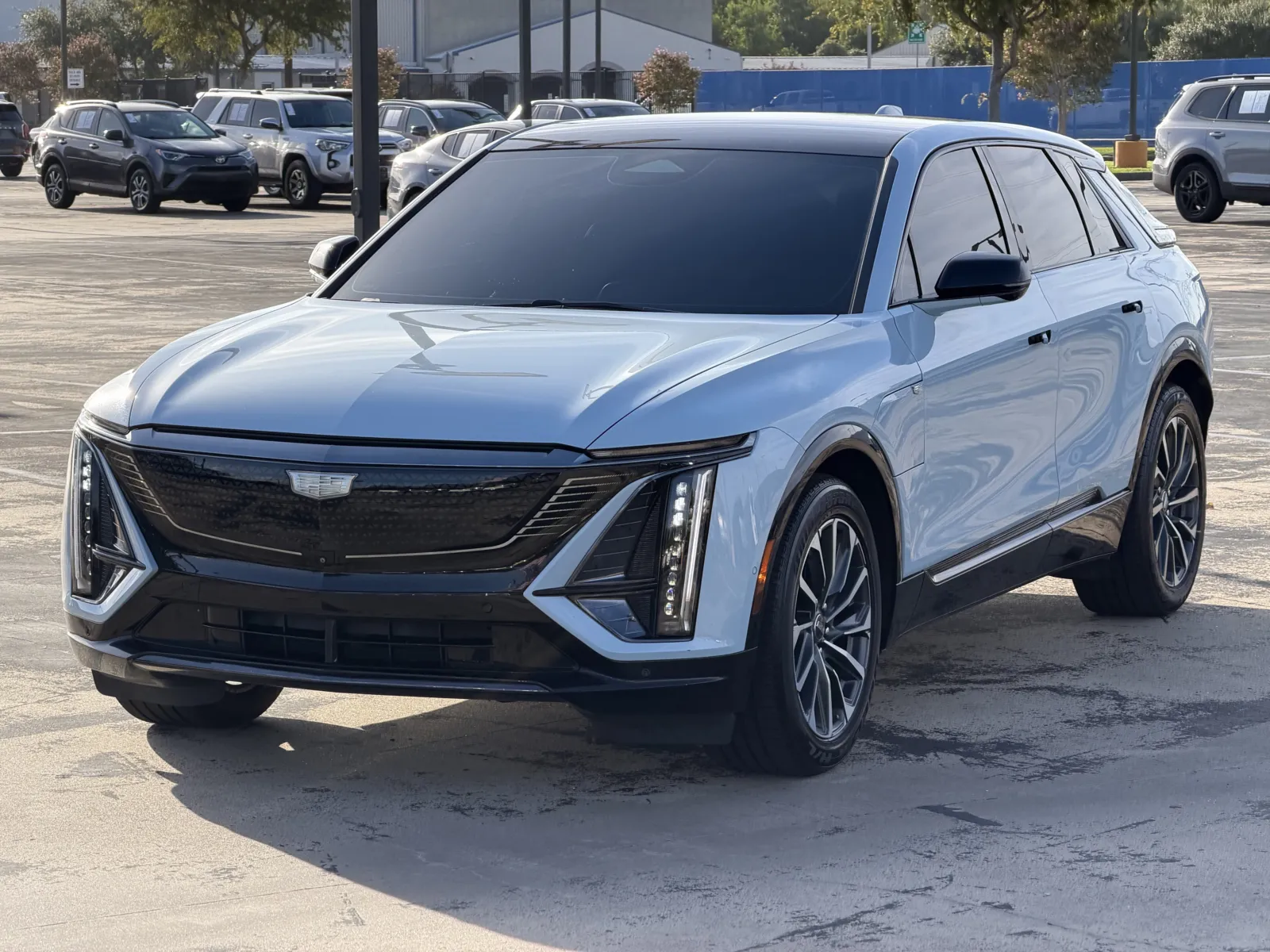 Cadillac Lyriq photo 3