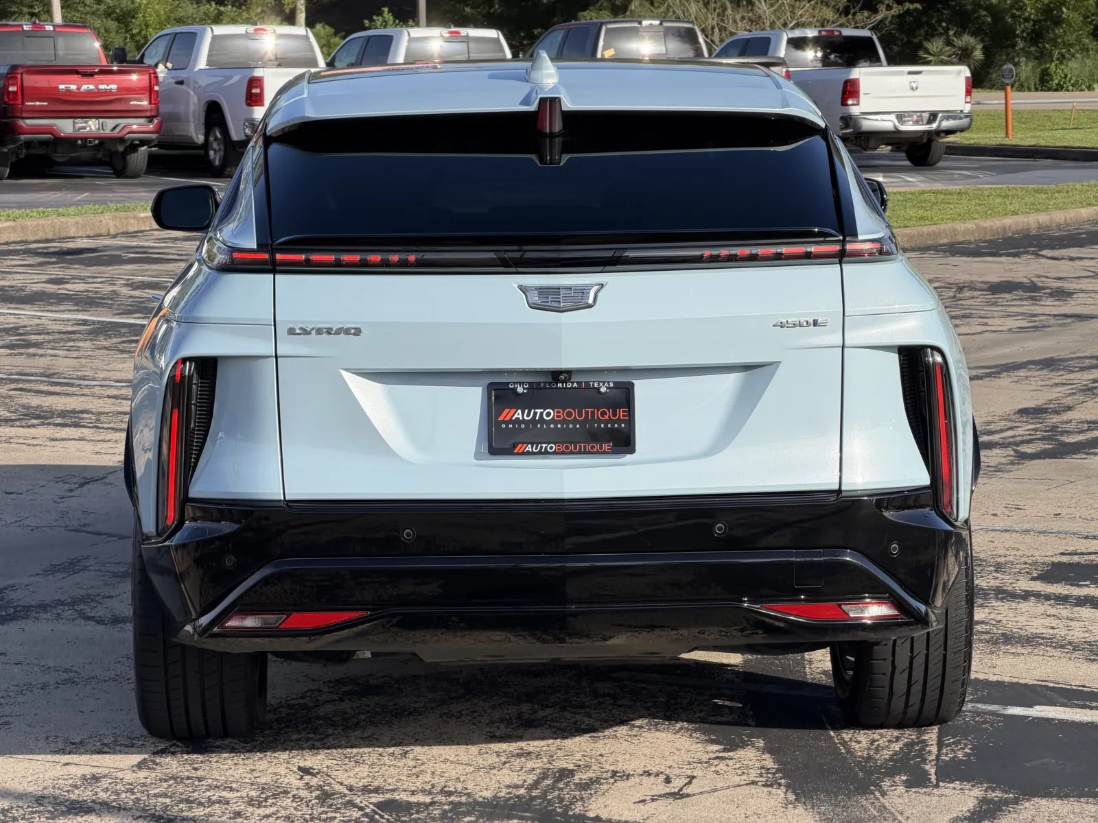 Cadillac Lyriq photo 27