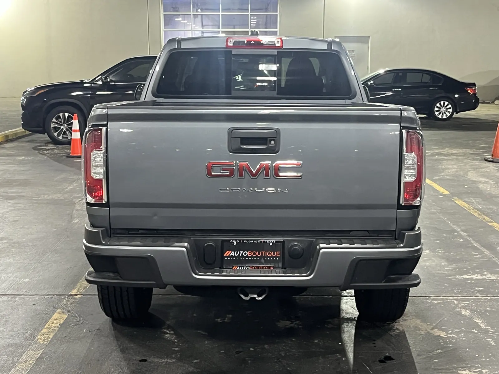 GMC Canyon photo 7