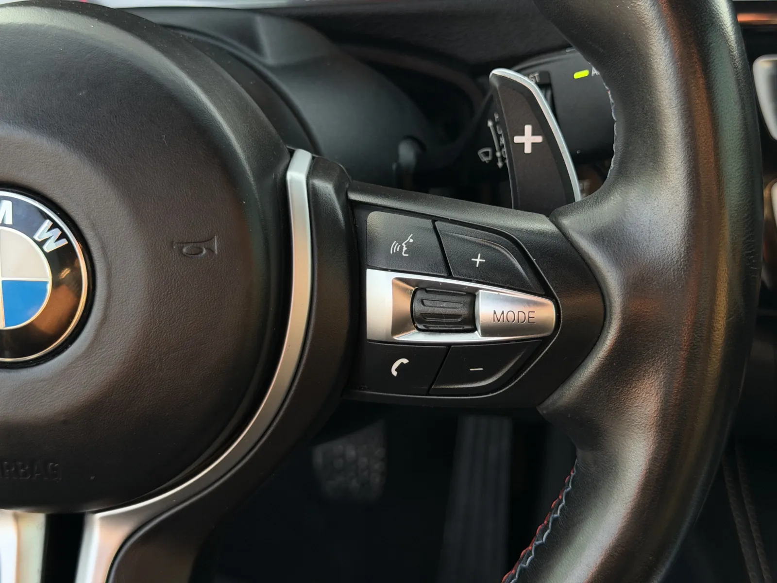 BMW M4 photo 12