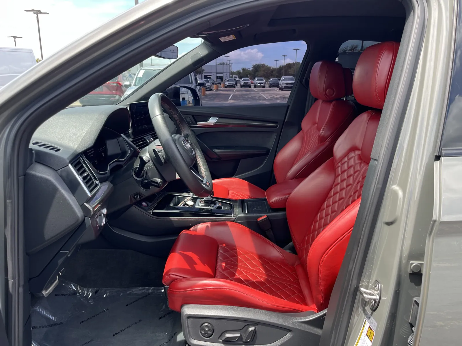 Audi SQ5 photo 29