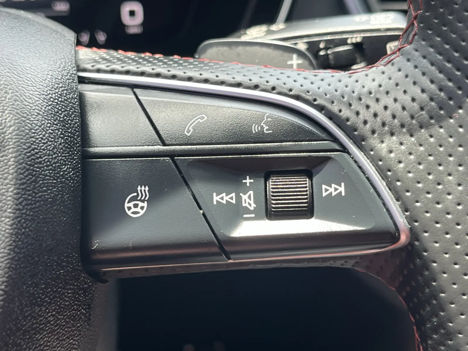 Audi SQ5 photo 22