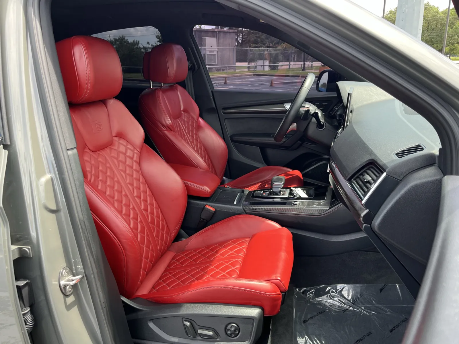 Audi SQ5 photo 30