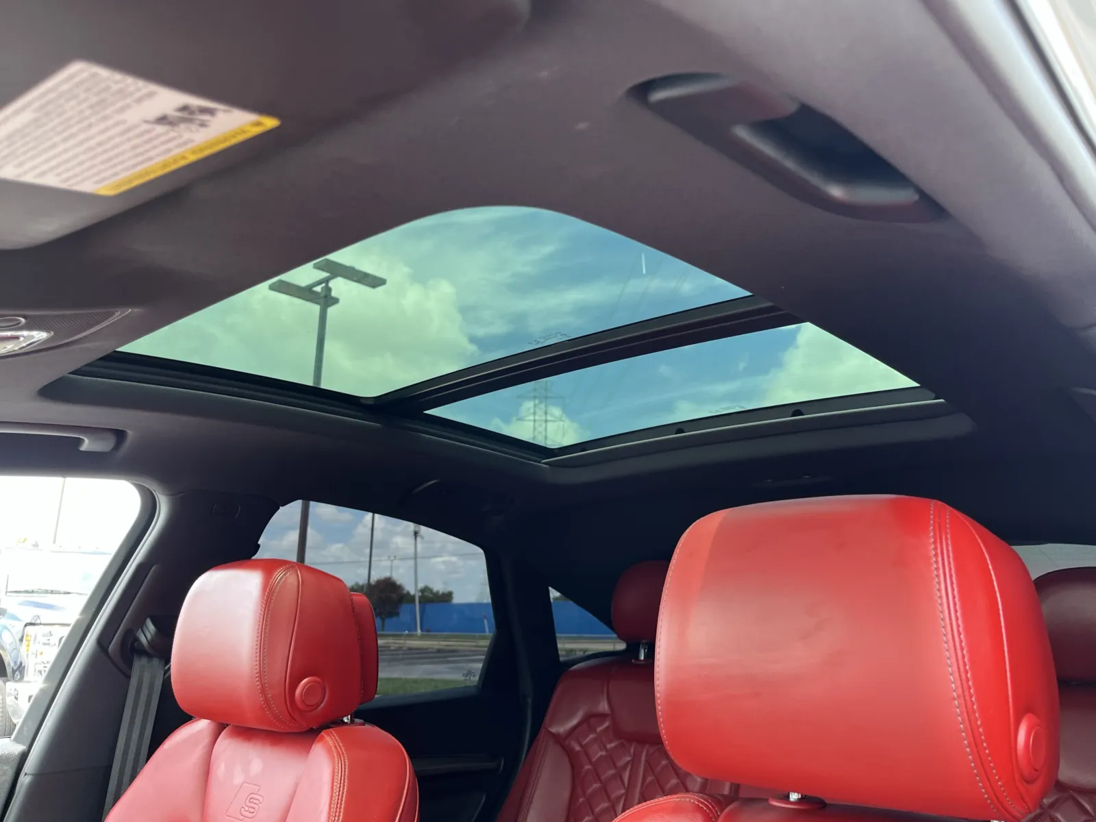 Audi SQ5 photo 8