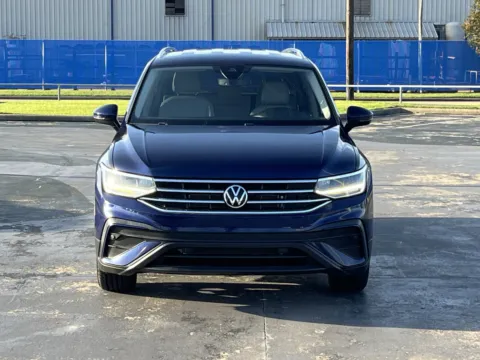 More photos of 2023 Volkswagen Tiguan SE at Auto Boutique Texas, TX