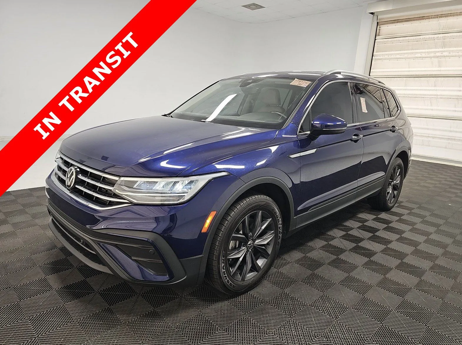 Blue 2023 Volkswagen Tiguan SE for sale in Alvin, TX