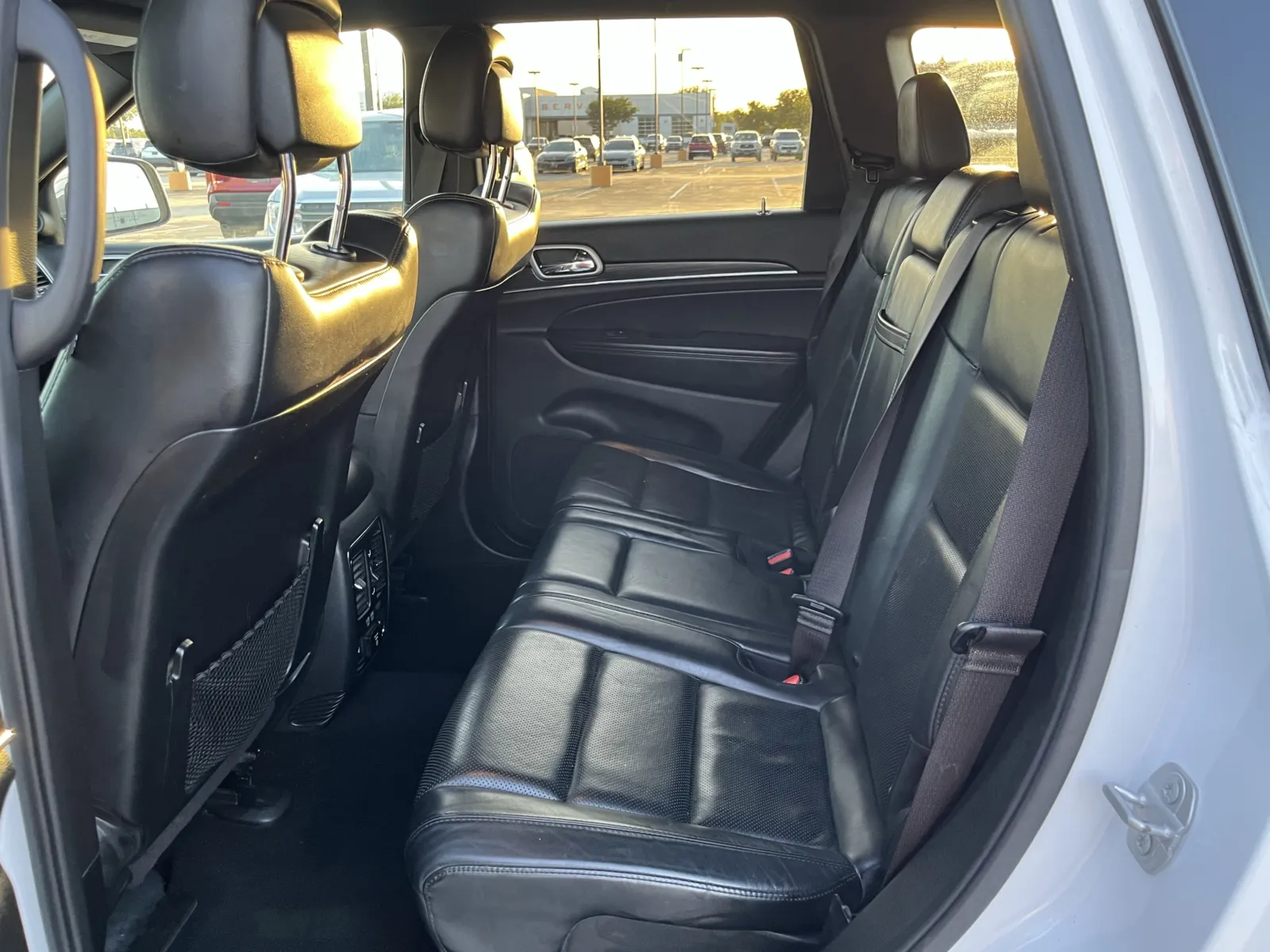 Jeep Grand Cherokee photo 29
