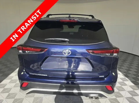 More photos of 2024 Toyota Highlander XSE at Auto Boutique Texas, TX