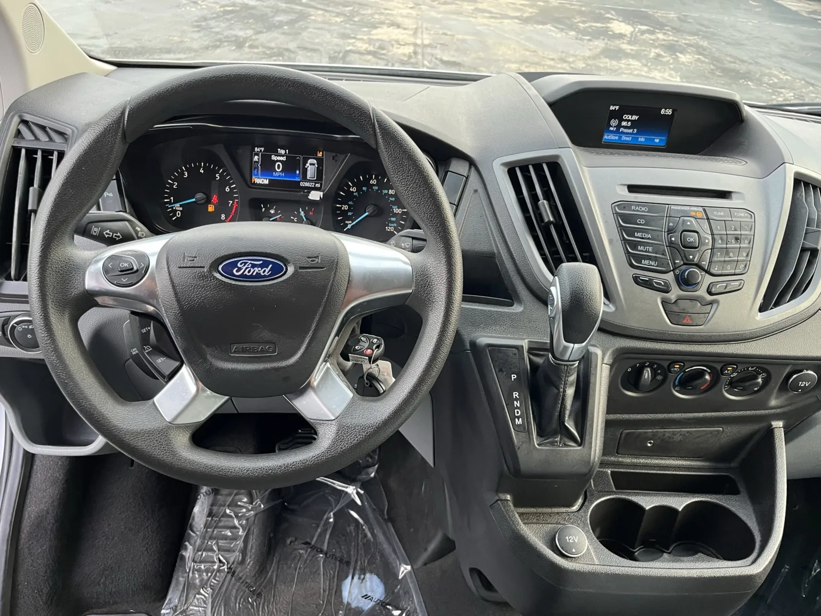 Ford Transit photo 18