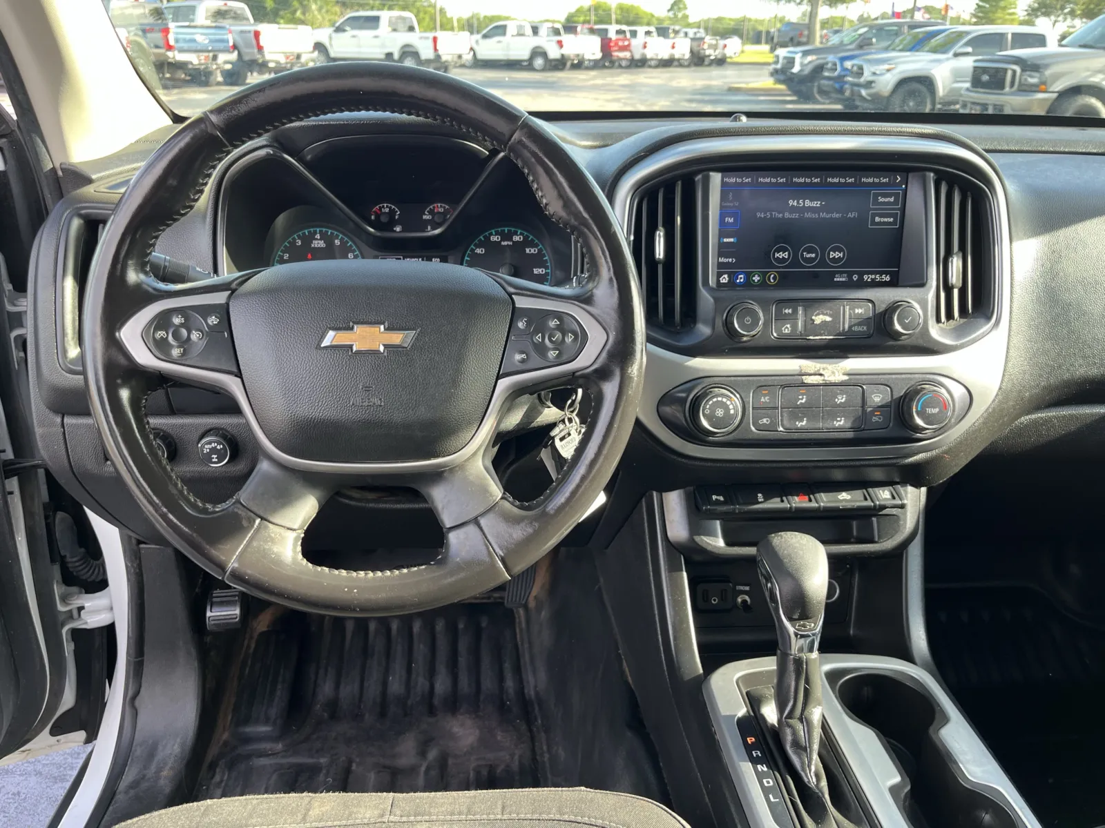 Chevrolet Colorado photo 14
