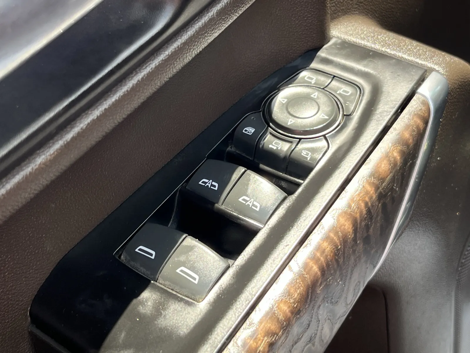 GMC Sierra photo 24