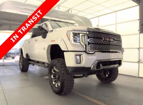 Another view of 2020 GMC Sierra 2500 HD Denali for sale in Alvin, TX at Auto Boutique Texas