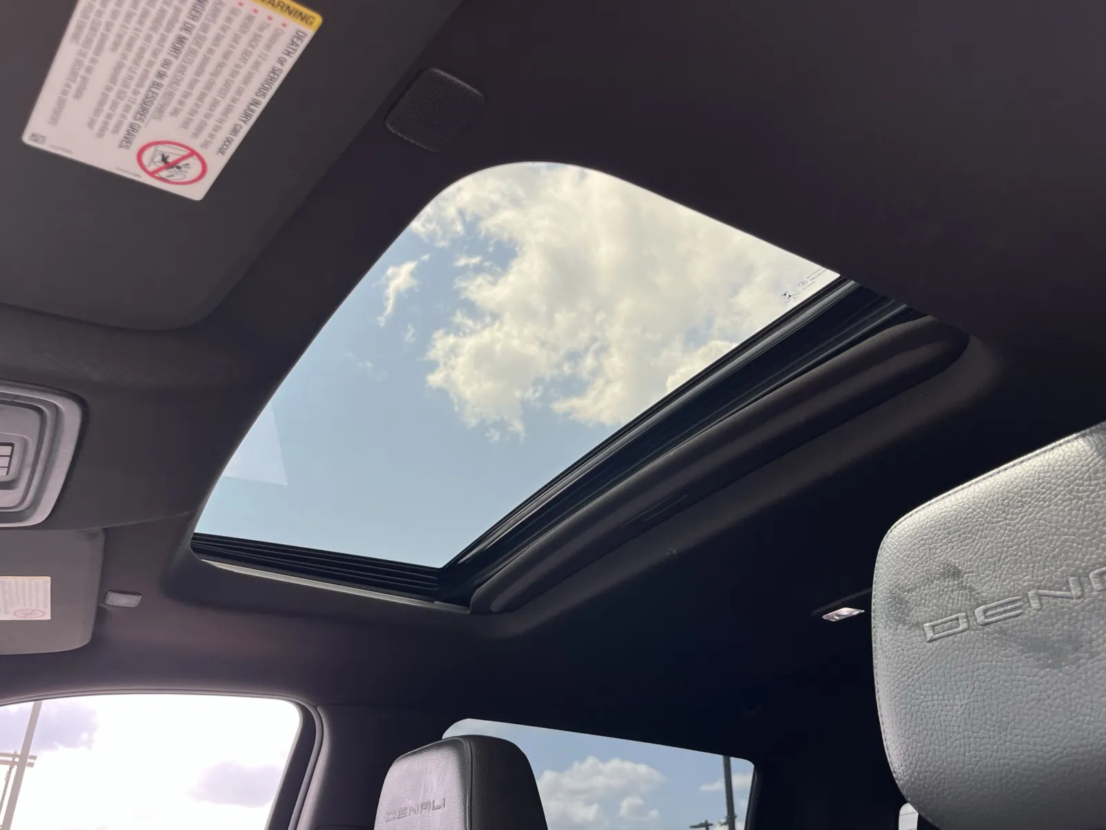 GMC Sierra photo 8