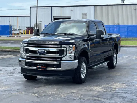 Photos of 2020 Ford Super Duty F-250 SRW XL for sale in Alvin, TX at Auto Boutique Texas