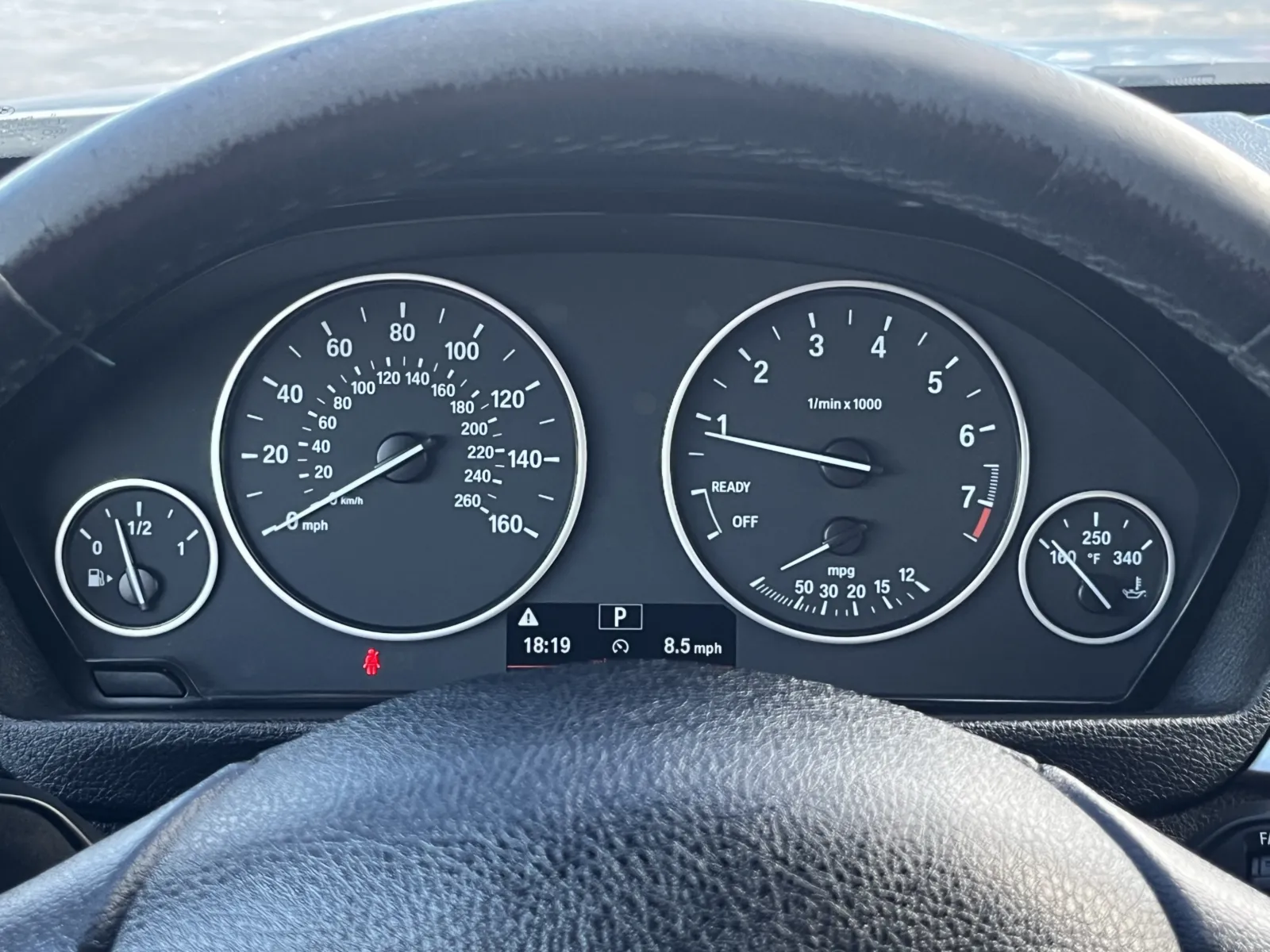 BMW 3 Series photo 19
