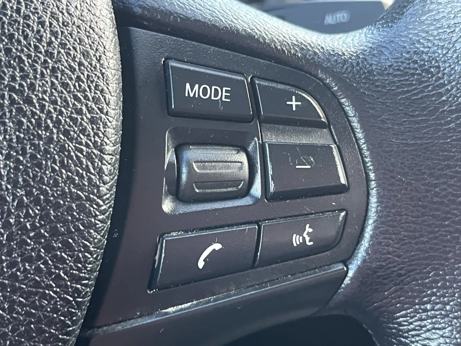 BMW 3 Series photo 18