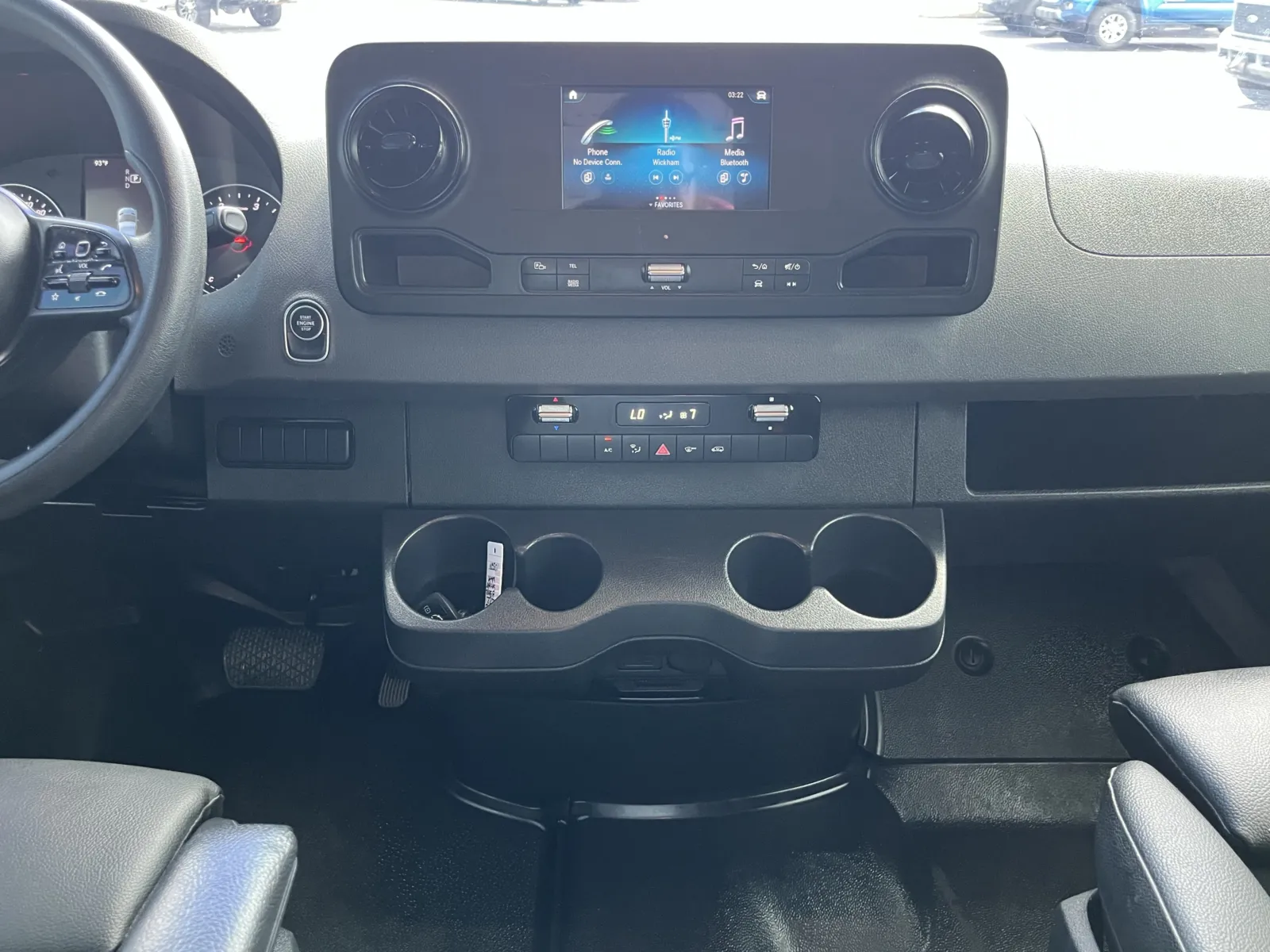 Mercedes-Benz Sprinter photo 21