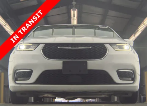 More photos of 2022 Chrysler Pacifica Hybrid Touring L at Auto Boutique Texas, TX