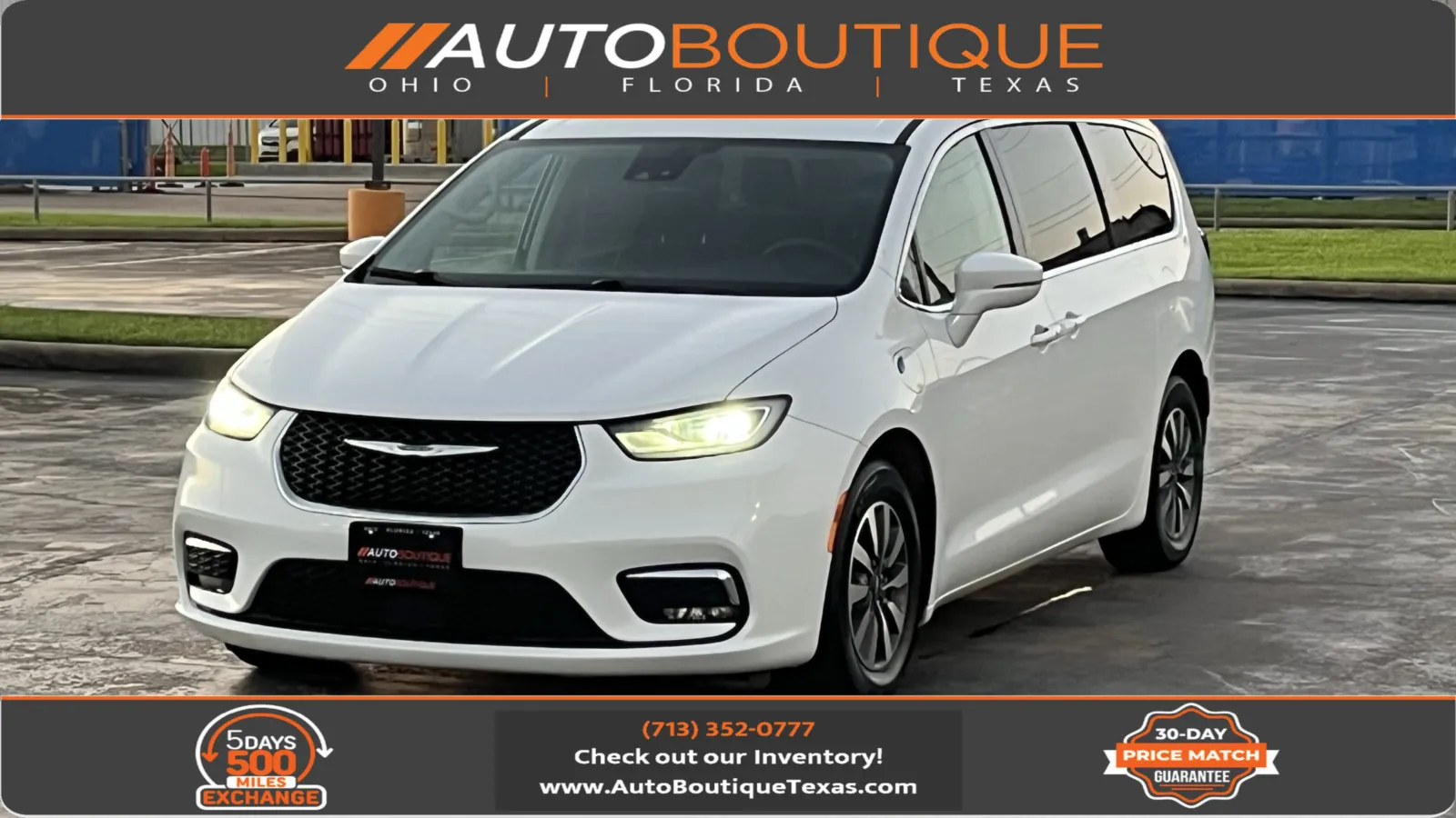 White 2022 Chrysler Pacifica Hybrid Touring L for sale in Alvin, TX