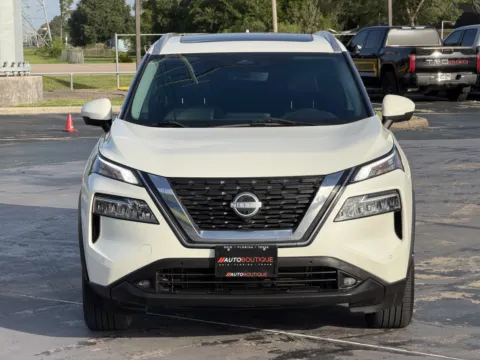 More photos of 2022 Nissan Rogue SL at Auto Boutique Texas, TX