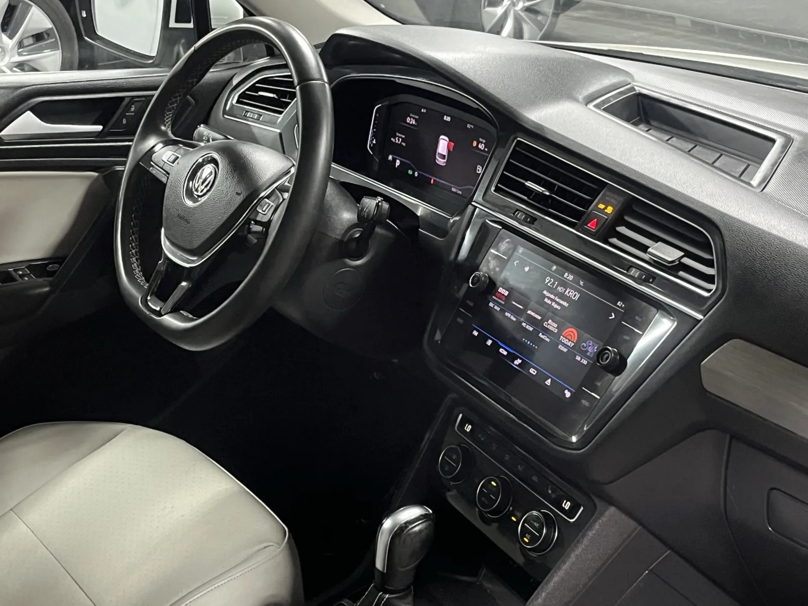 Volkswagen Tiguan photo 17