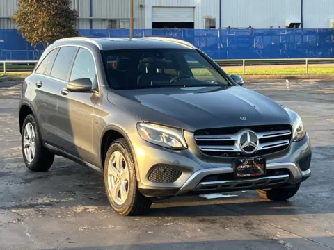Another view of 2018 Mercedes-Benz GLC 350e for sale in Alvin, TX at Auto Boutique Texas