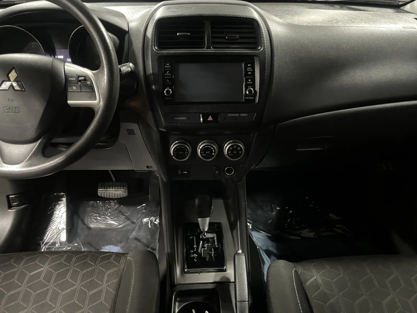 Mitsubishi Outlander Sport photo 22