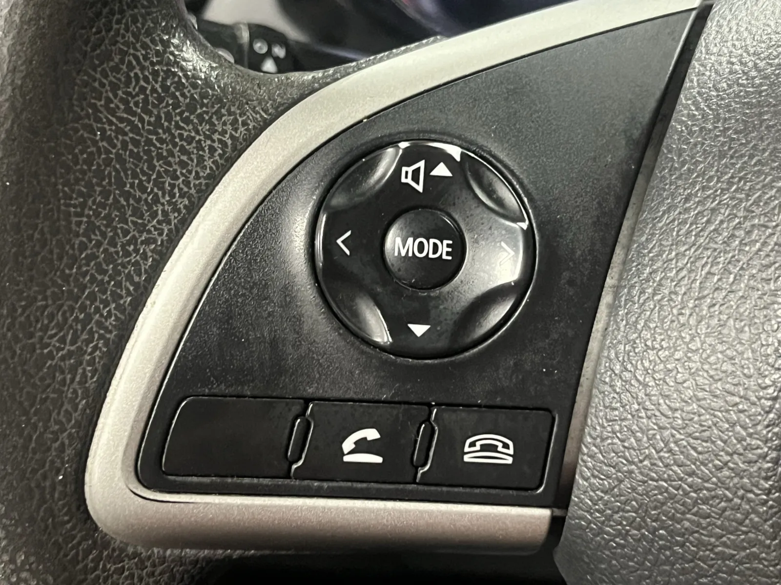 Mitsubishi Outlander Sport photo 18
