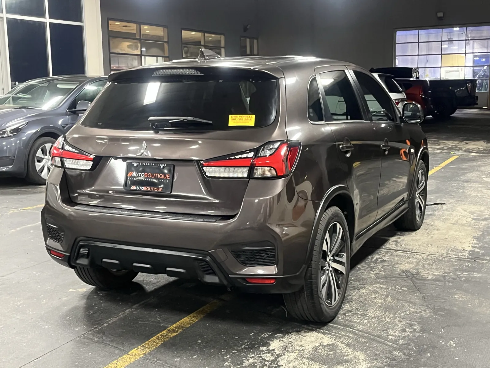 Mitsubishi Outlander Sport photo 9