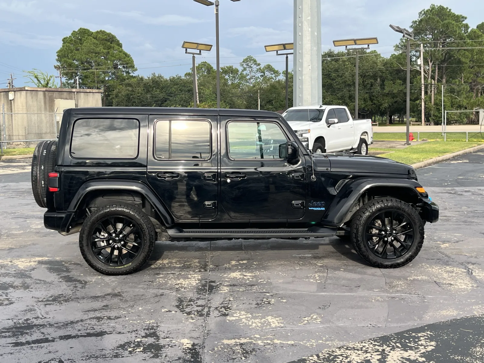Jeep Wrangler photo 10