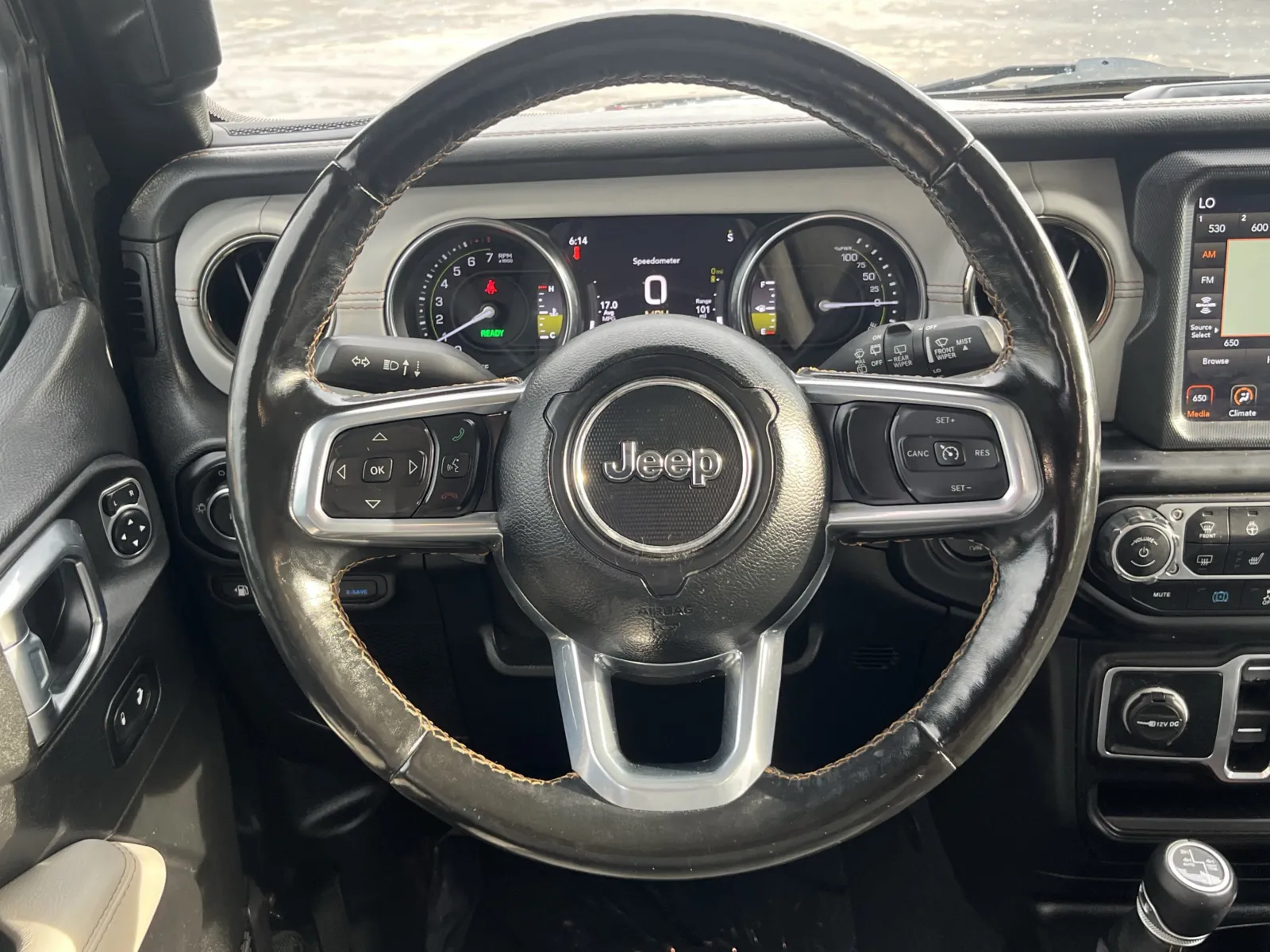 Jeep Wrangler photo 17
