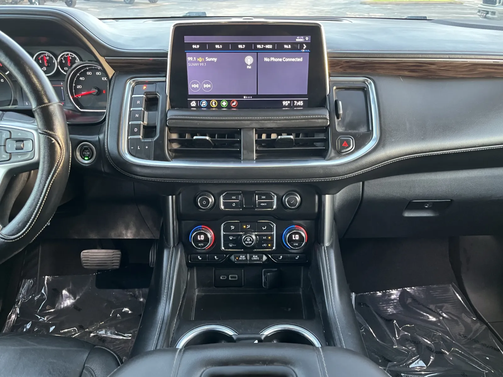 Chevrolet Tahoe photo 22