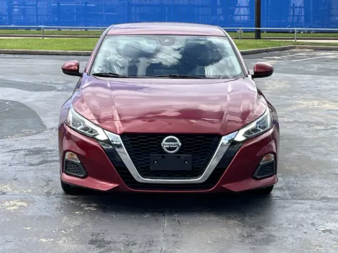 More photos of 2022 Nissan Altima 2.5 SV at Auto Boutique Texas, TX