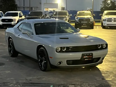 Another view of 2020 Dodge Challenger SXT for sale in Alvin, TX at Auto Boutique Texas