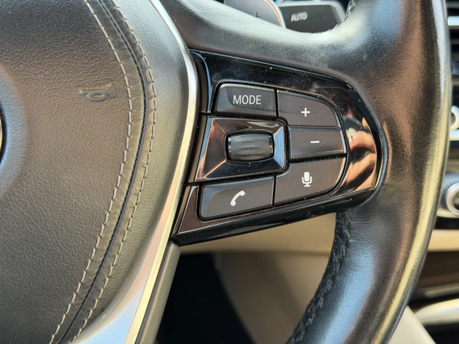 BMW 5 Series photo 14
