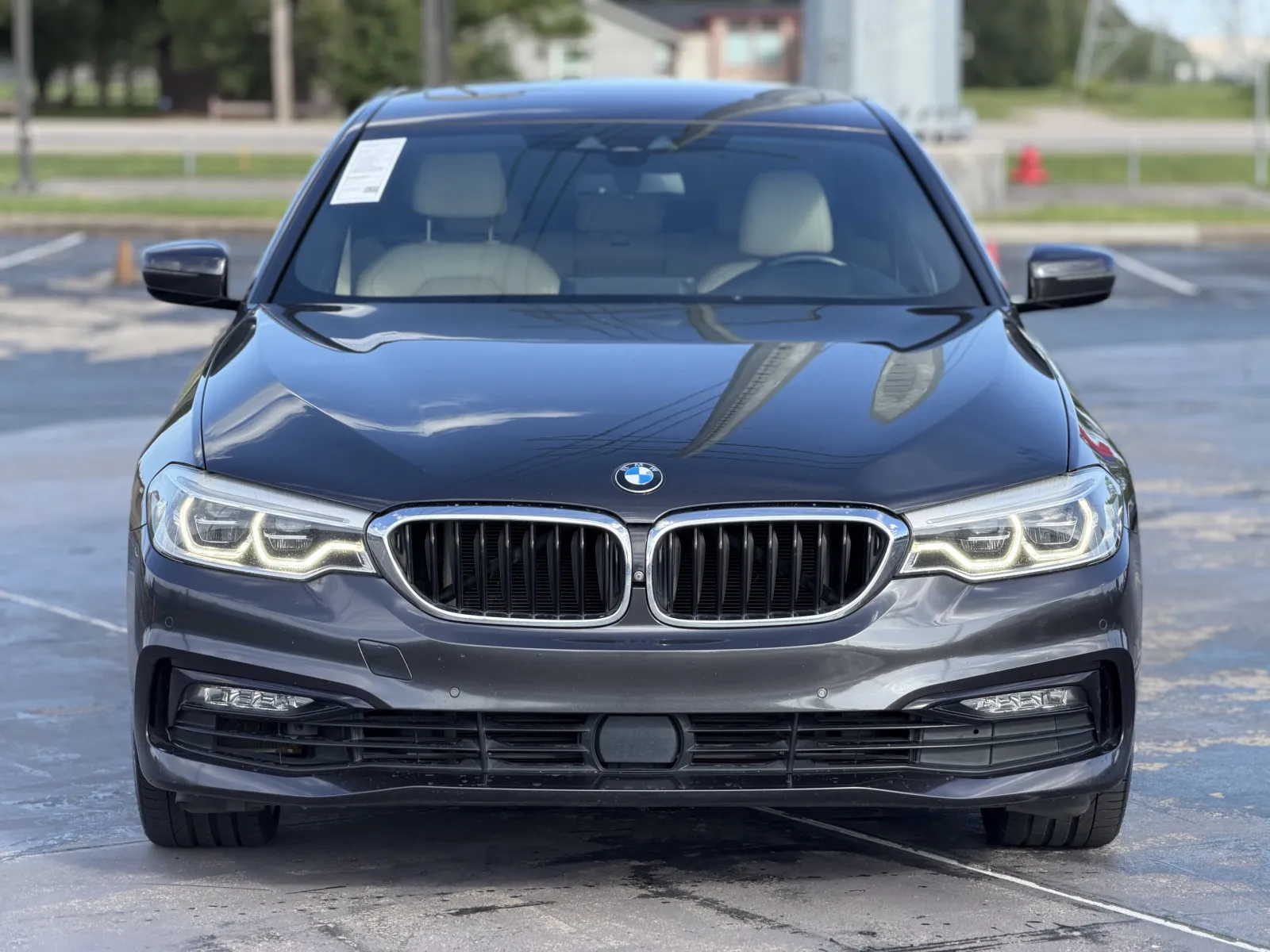 BMW 5 Series photo 6