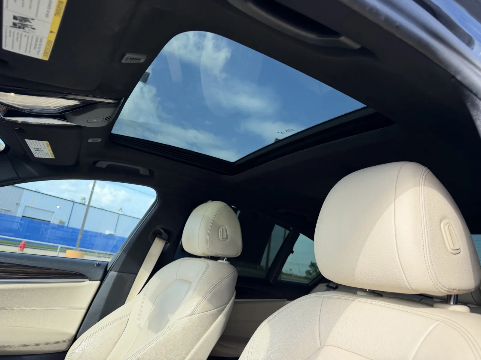 BMW 5 Series photo 21